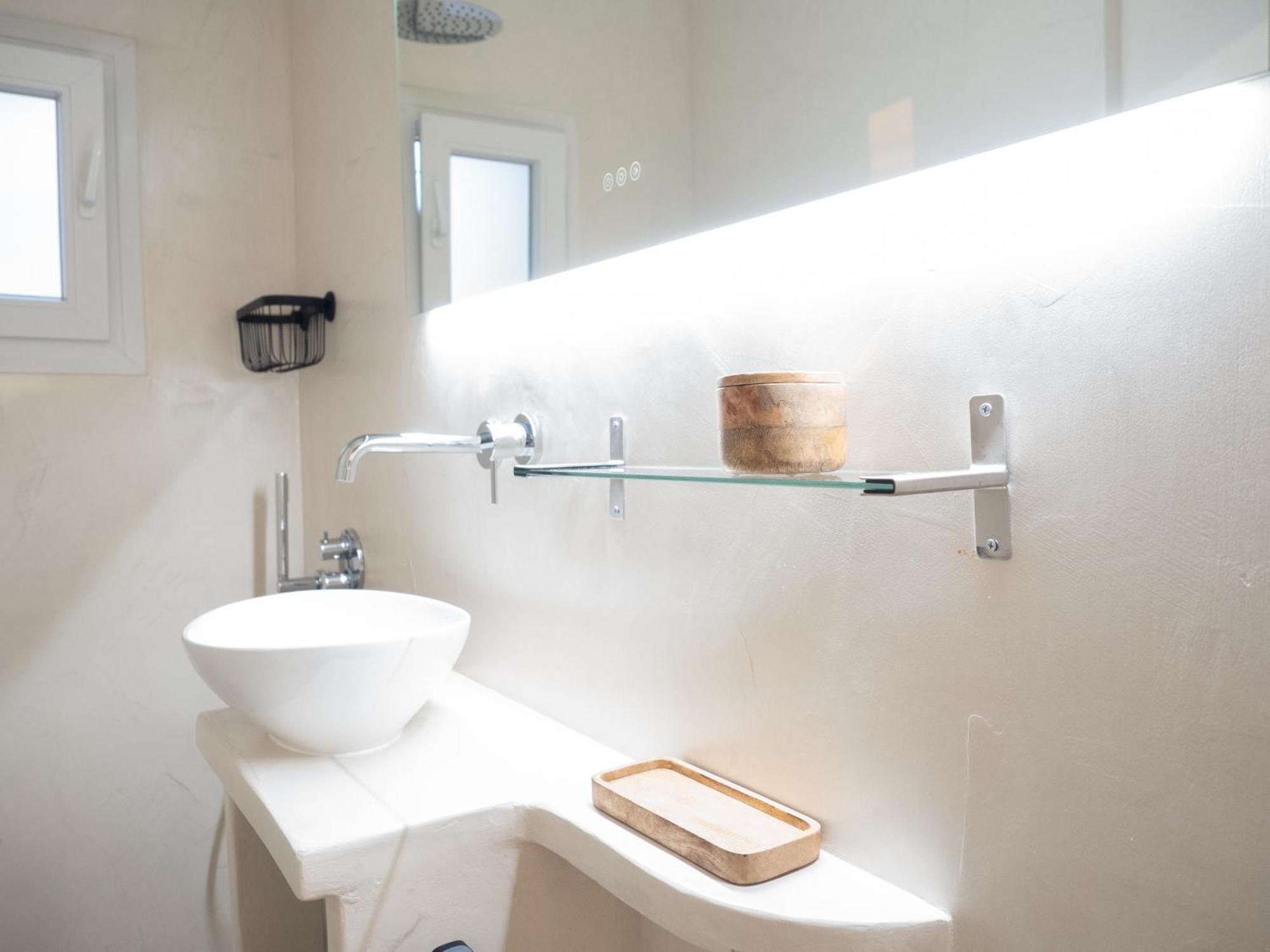 Seaview Apartment - Poros Relaxing Beachfront Flat Poros Town المظهر الخارجي الصورة